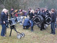 Bäumle setzen bei Carina und Thomas 2011