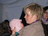 Bäumle setzen bei Carina und Thomas 2011