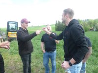 Maienstellen bei Mark und Gina 26.04.2025